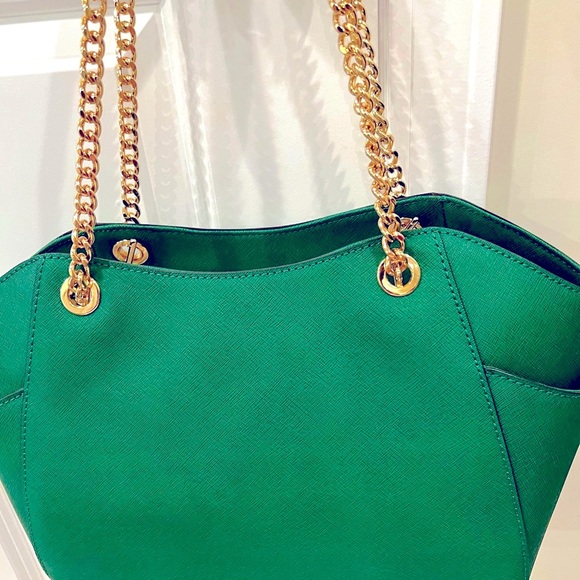 Michael Kors Jet Set Travel chain shoulder tote in gooseberry - Picture 3 of 6